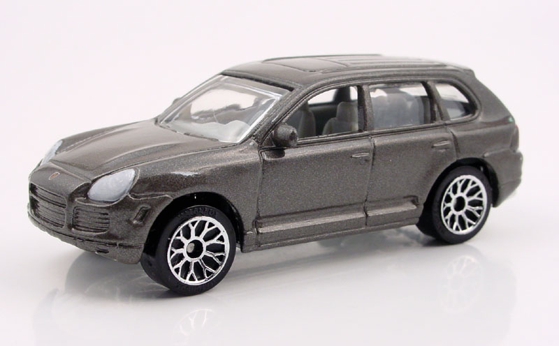 2005 Matchbox  Porsche Cayenne Gray Turbo HIGHLY DETAILED ADULT COLLECTOR 
